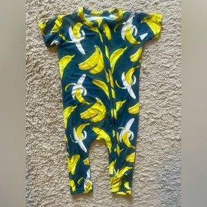 Little Bum Bum’s Bamboo Zippered Romper. 6-9 months. Banana Print. Gently Used